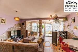 Dupleks stan sa pogledom na more – Njivice, Herceg Novi